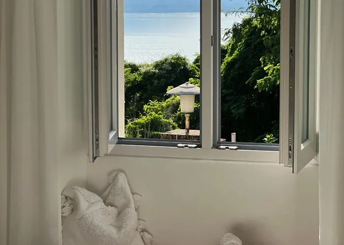 Elisabetta Maggiore *