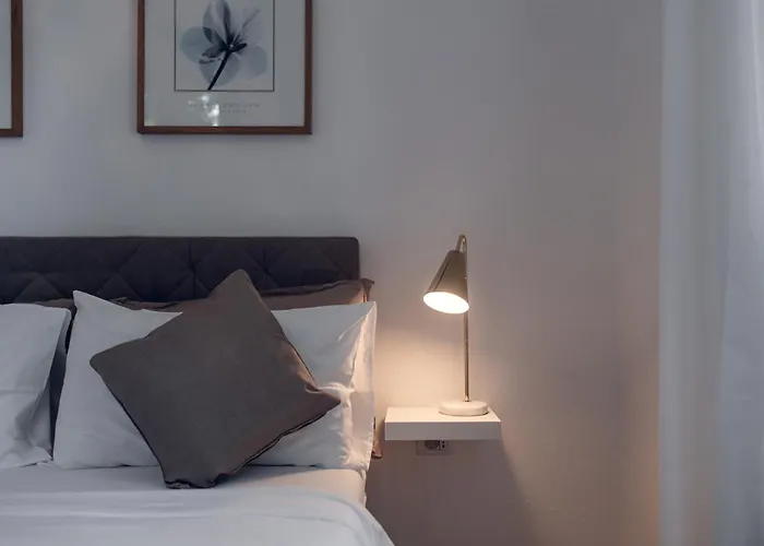 Elisabetta Maggiore *